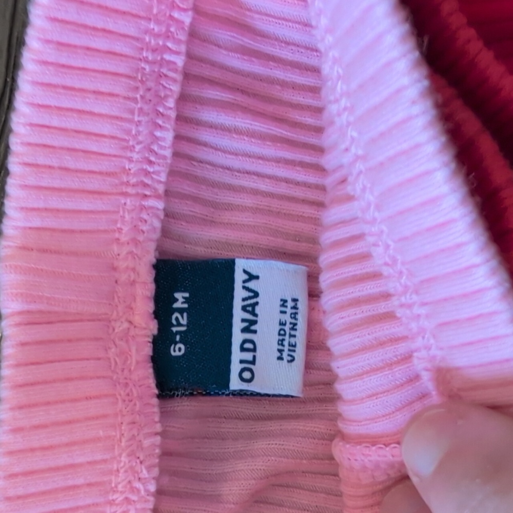 Old Navy Colorful Kids Ribbed Shorts Set - Picture 3 of 4